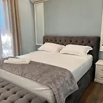 Rooftop Light 아파트 티라나