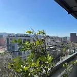 Rooftop Light アパート ティラナ