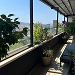 Rooftop Light アパート