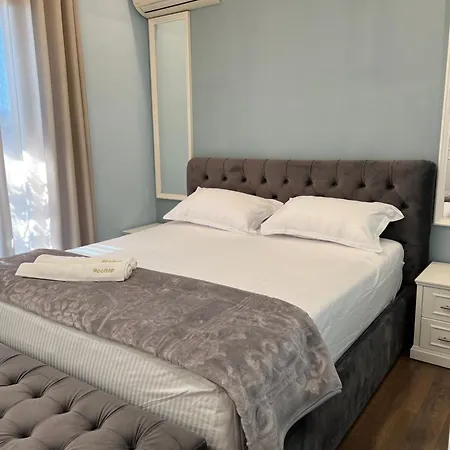 Rooftop Light Appartamento Tirana