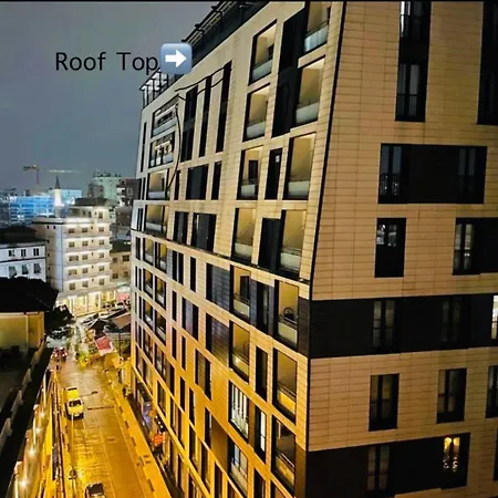 Rooftop Light Apartament Tirana